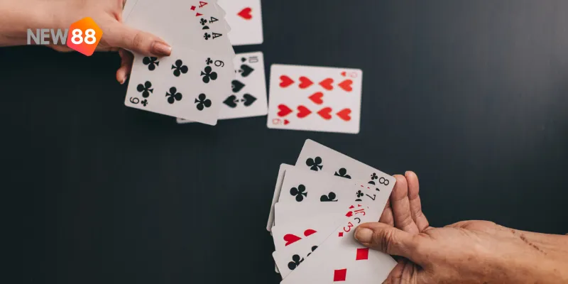 Luật chơi Poker Caribbean giúp bạn hiểu rõ cách đặt cược và so bài.