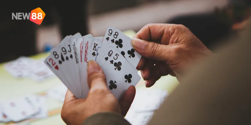 Đọc vị đối thủ giúp bạn đưa ra các nước đi chính xác hơn.